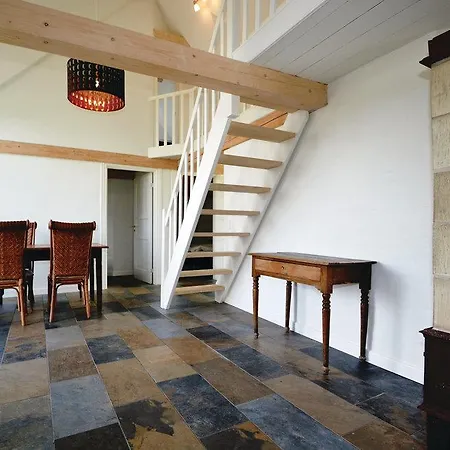 Three-bedroom Holiday With A Fireplace 06